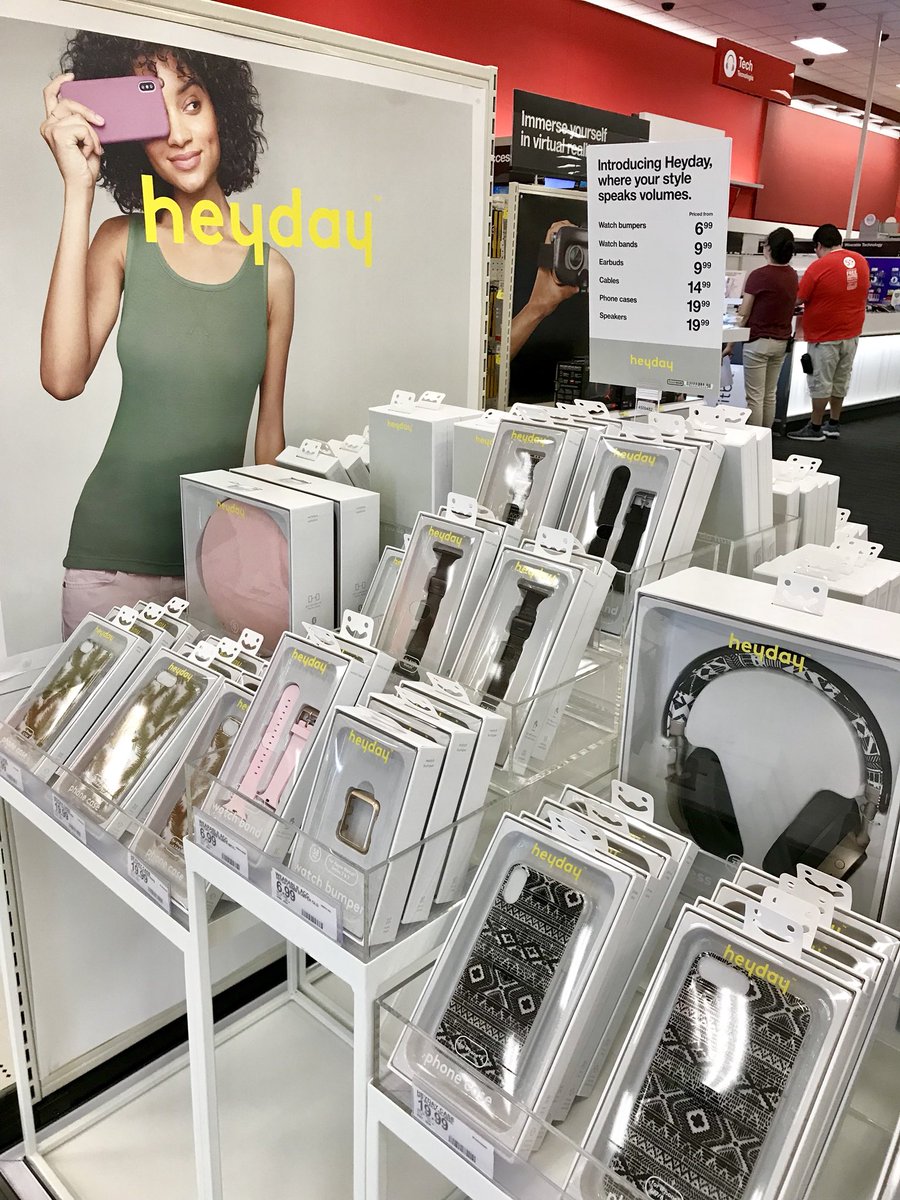 Lisa Kremer tweet media