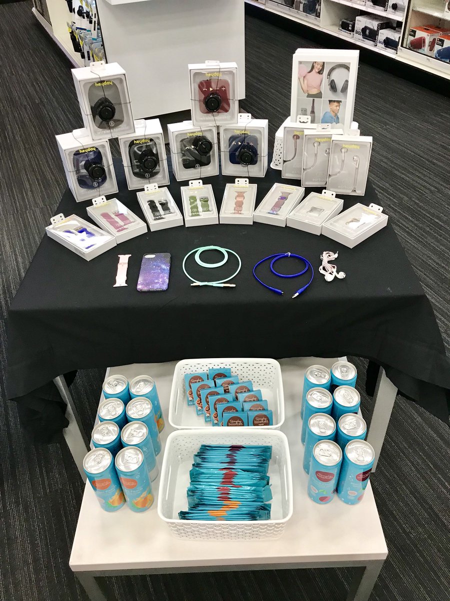 Lisa Kremer tweet media