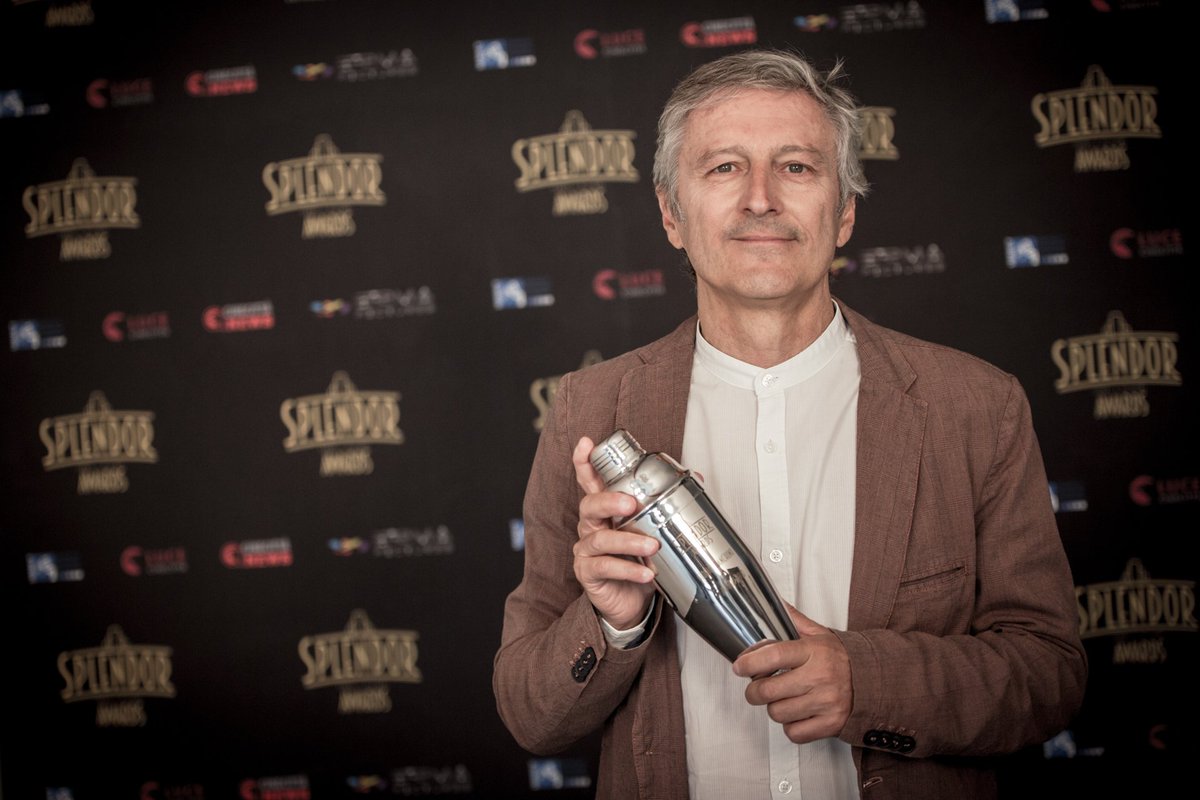 tv_Splendor's tweet photo. #SplendorAward a #GiogiòFranchini perché il suo lavoro ci ha insegnato la natura inesauribile del senso delle immagini e quanto è importante il suono per vedere un gran #film. https://t.co/OIBET66uWp