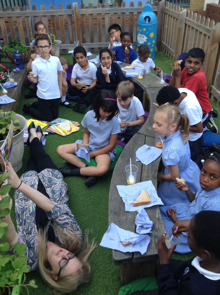 MBrookprimary's tweet photo. Ms McCarthy is absolutely exhausted by the end of the Harry and the Dinosaurs book #readingpicnic #readathon #readingstyle #jacquelinewilson https://t.co/3Wm2pWlAnV