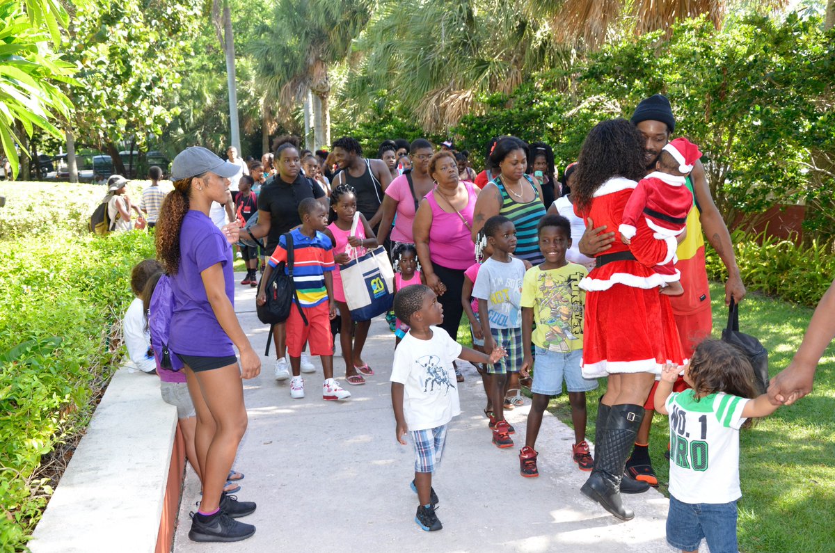 TheKeyToGiving's tweet image. It's almost time for the 6th annual Christmas in July! 🎅🌴 If you'd like to support this wonderful event by the Chief Press Foundation and would like your contribution of $50-$500 DOUBLED, here's the link: thekeytogiving.org/portfolio_item…