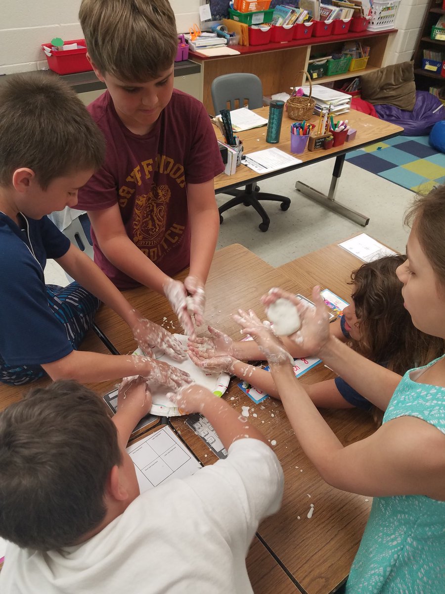 MrsSmith9700's tweet photo. Quicksand science! #TweetItThursday #SCES2018 https://t.co/Z0zIeyE46J
