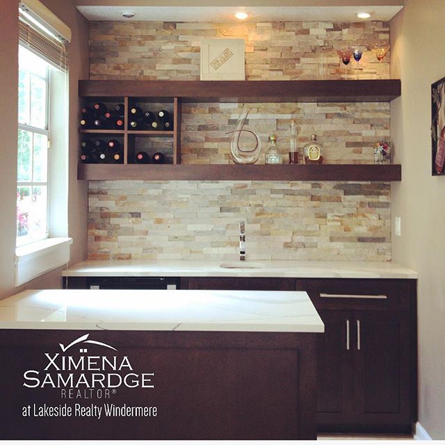 CK_KitchenBath's tweet photo. It happy hour! Don’t you love this wet bar?

#happyhour #tgif #completekitchens #coloradoliving #coutura https://t.co/Uq955sy8Wt
