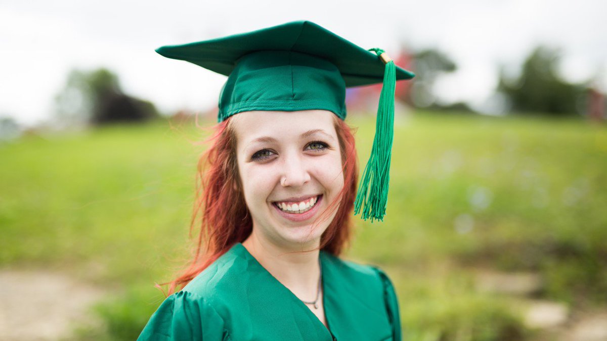 Congratulations to the @P2EKingston students who are celebrating their high school graduation tonight! #GraduationNation