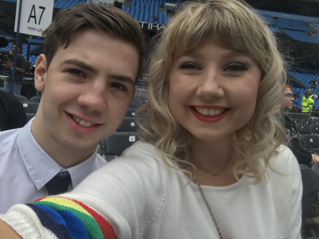 LittleMissMac13's tweet photo. Block A7!!! Sooo excited!!!! @taylorswift13 @taylornation13 https://t.co/hKAK3fdhZp