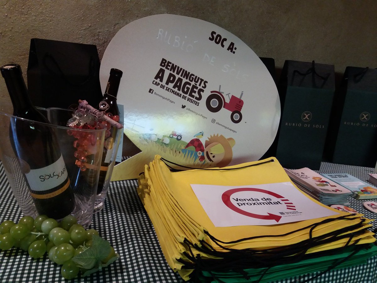 SogasJudit's tweet photo. Preparats per @BenvingutsPages ! una #experiència a la #vinya i #celler!! Farem #xinxin amb #SolsXarel!!!
#Rubiodesols #benvingutsapagès18 #catalunyaexperience #TurismeRural #enoturisme @enolegs @aralleida @SomGastronomia #refetviu @serradelmontsec https://t.co/xYsQhmNbiO