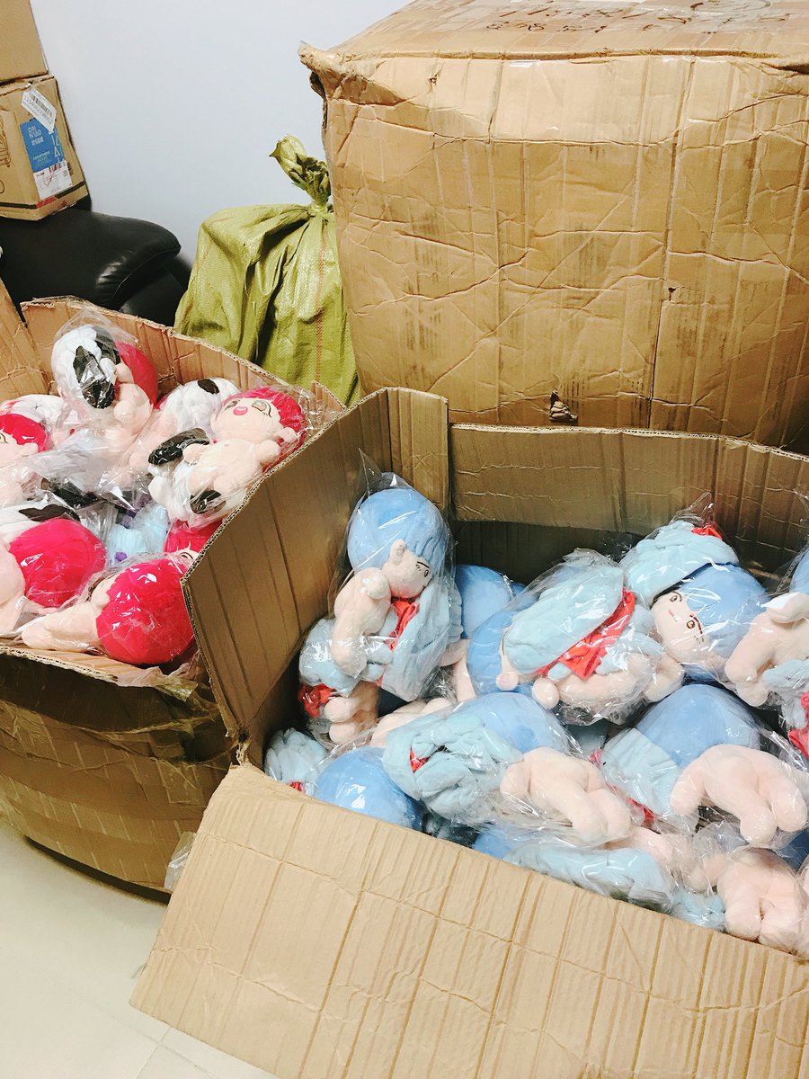 SOULMATE_DOLL's tweet photo. #SOULMATE_DOLL I’m very very sorry to inform you that due to the shipping mistake, I have NOT received any Shooky costume and there are a lot of missing dolls. i’m now chasing for the missing items and not able to ship the dolls to you immediately 😭😭😭 https://t.co/CRyQphAxDL