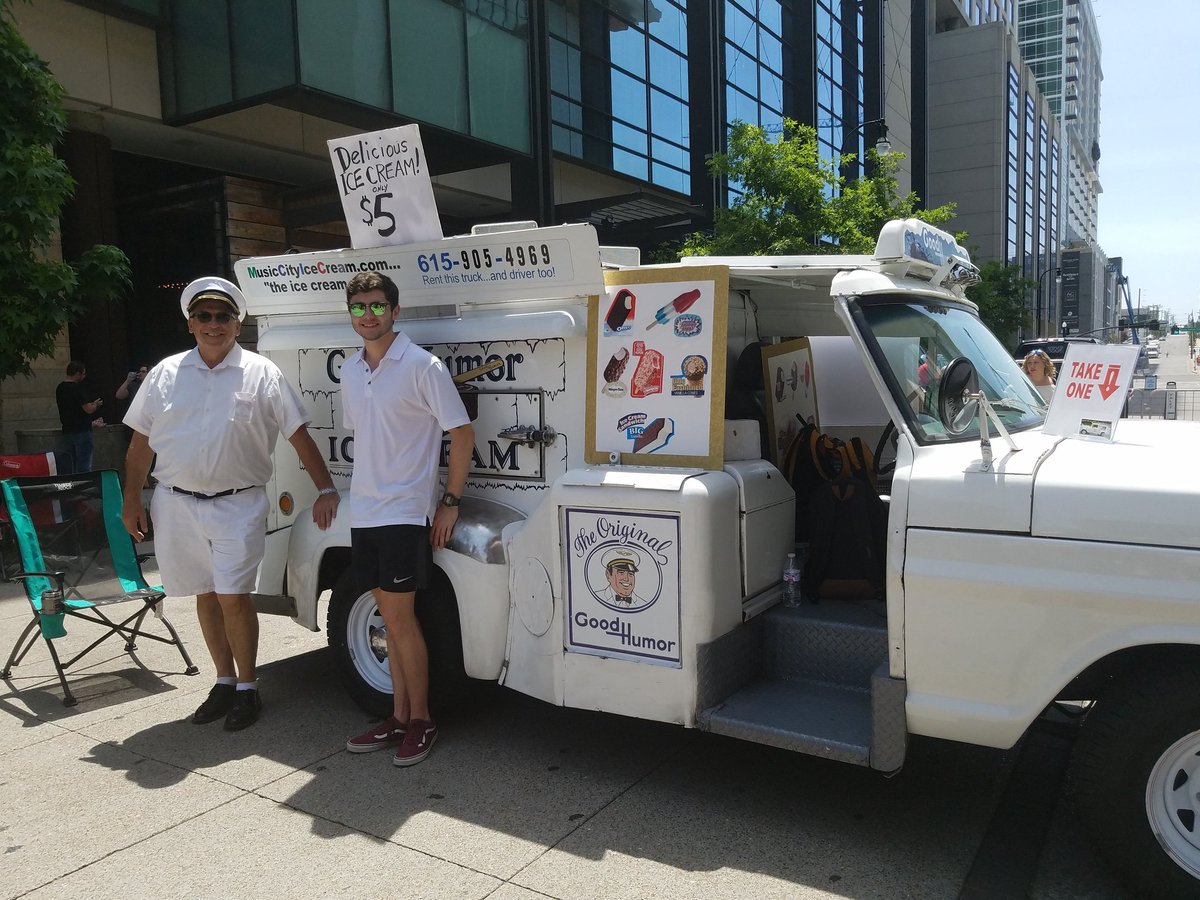 #CMAFEST2018 seeking fun fans and a surprise visits from musicians for Good Humor Ice Cream photo ops. End of food truck alley today!