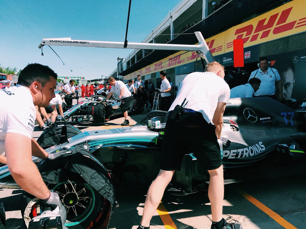 MatraxRacing's tweet photo. ๐๐จ๐ฆ #F1 | Sunny day in #CanadianGP!! The teams finished the #FP1. Time to practice many details, pitstops (in summer style ๐ ๐), etc.
๐ท @ScuderiaFerrari @MercedesAMGF1 @RenaultSportF1 @SauberF1Team
#MatraXChannel #CanadaGP https://t.co/ZMBOBDnvxL