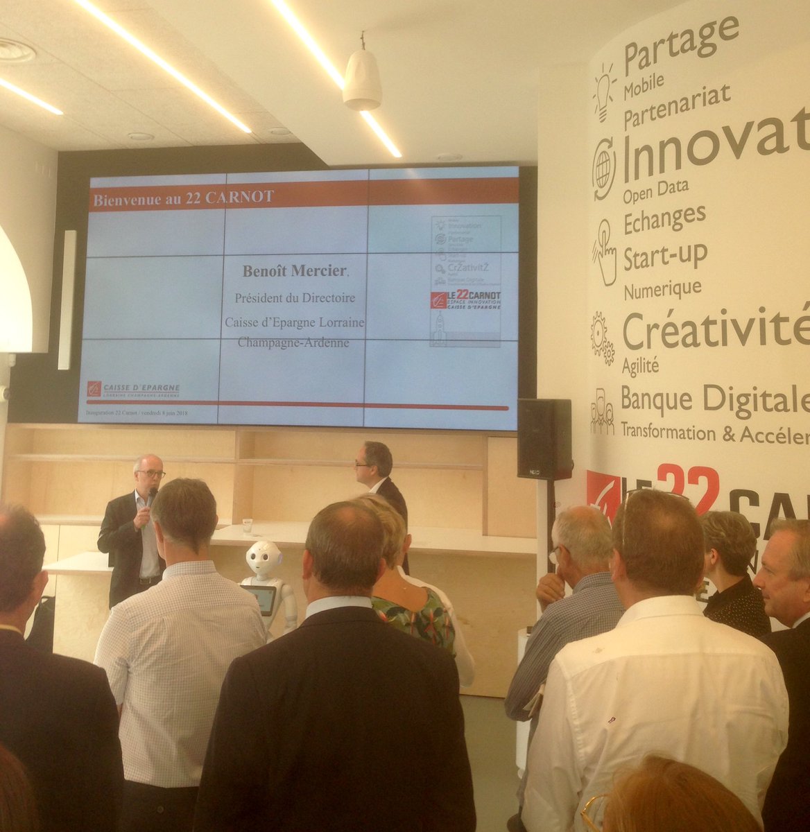 BertrandDuc's tweet photo. Inauguration du 22 Carnot ce soir, bel écrin de la @CE_LorChampArd en cœur de ville dédié à l'innovation avec #NeoBusiness https://t.co/2n1ueFxbGo
