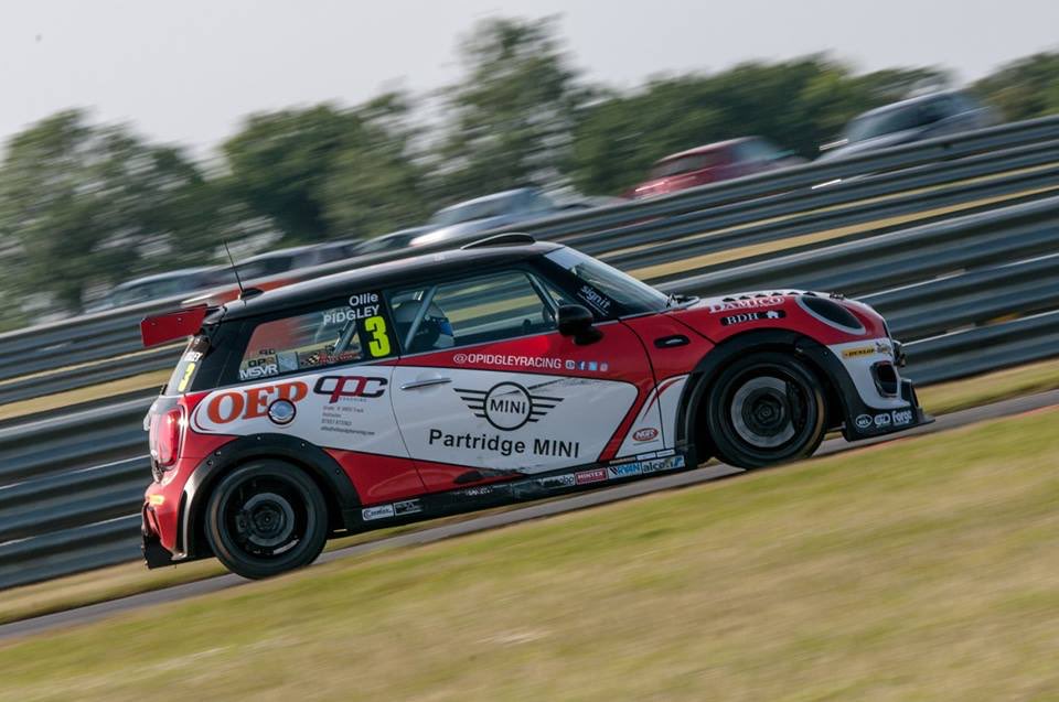 CorbeauSeatsUK's tweet photo. Good luck to all our customers competing this weekend in @OfficialBTCC @MINIChallengeUK @CarreraCupGB #motorsport #BTCC #Minichallenge #PorscheCarreraCupGB #Corbeau #Safetythroughinnovation #Predator #Revenge #Proseatbeadseat #LUKEharnesses https://t.co/eTOhOVMxOm