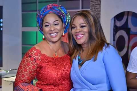 EPresident2019's tweet image. OMG! I had an awesome time today with my long time sister @adesuwaonyenokwe on her set of ......#SeriouslySpeaking where she had Presidential aspirants contesting in 2019 Nigeria election on......one on one chat before she now got the two main women 👇
m.facebook.com/story.php?stor…