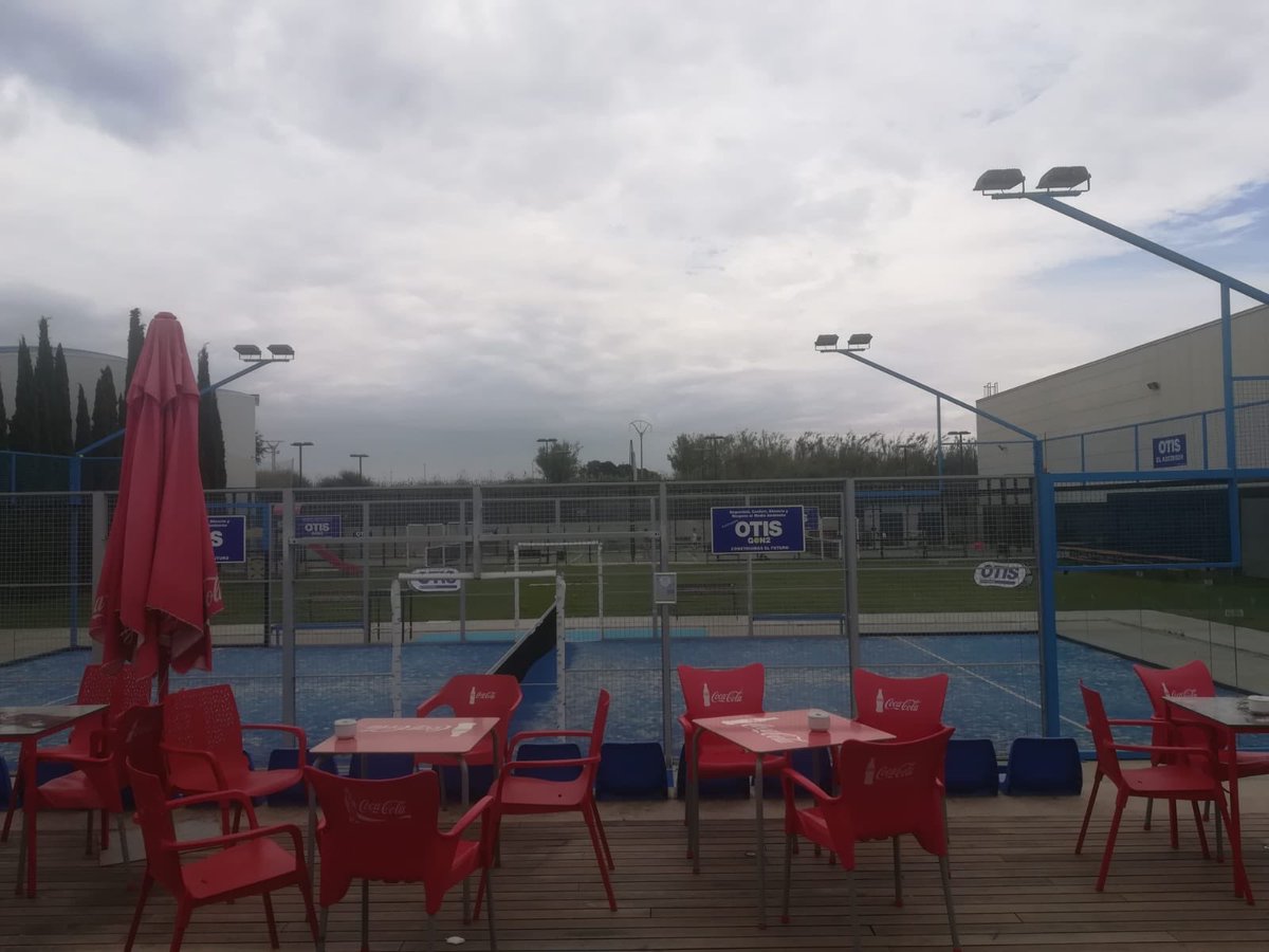 joserrabes's tweet photo. Todo preparado para disfrutar mañana con Amigos y Clientes en nuestro 4° Torneo de Padel OTIS Zaragoza. https://t.co/o99pPJzg86