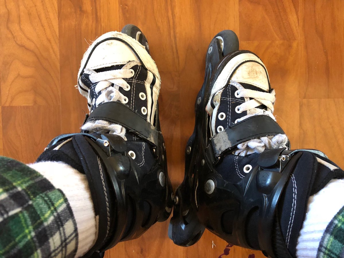 KellyMelancon8's tweet photo. #DeadSkates https://t.co/9V5Rq0iI4o