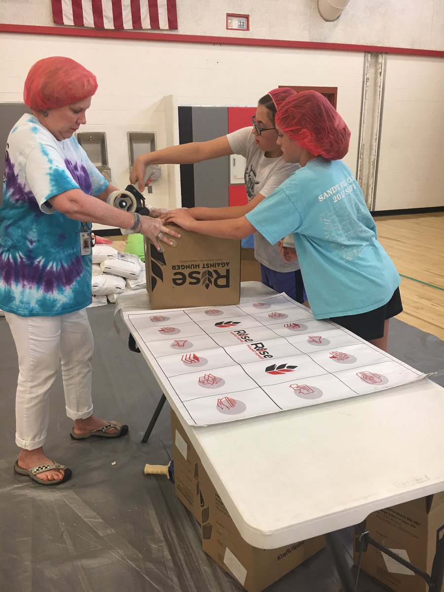 #giveday2018 <a href="/mehms/">Mary Ellen Henderson Middle School</a> #fccps Rise Against Hunger