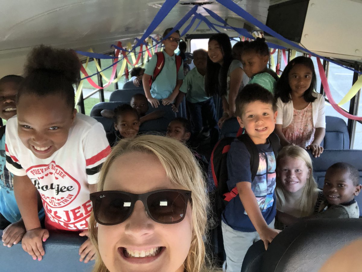 thelizhamm's tweet photo. Bus is parked and finished for 2017-2018. #happysummer #bestkids #luckydriver @HortonMiddle @PboroElementary https://t.co/mnootejmWR