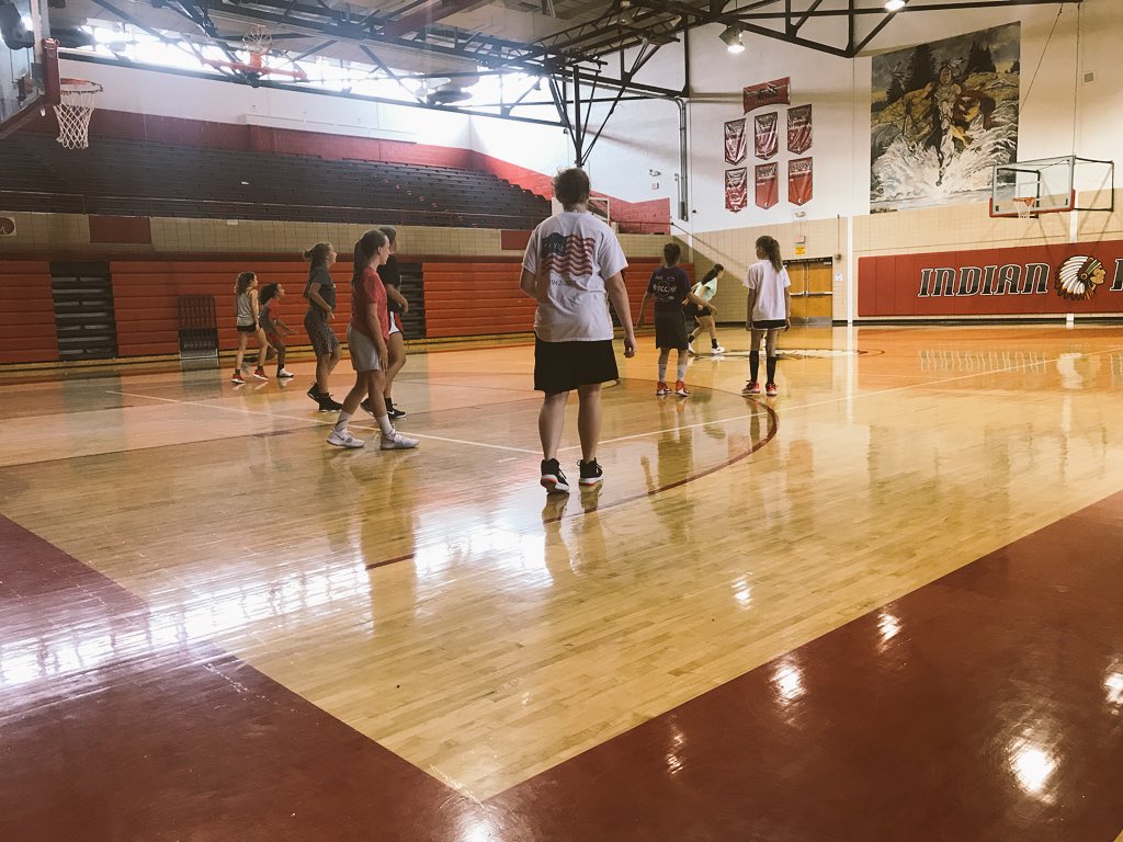 wealthyblackmom's tweet photo. Summer Session Week 1 was a success! #MentallyTough #PhysicallyTough #SkilledTough #LadyIndianPride https://t.co/bCh3rRbONk