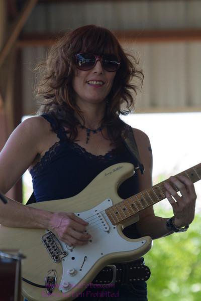 CigarVaultBuda's tweet photo. Tahni Handal live at The CigarVault Courtyard! 7-10pm, come down n GET HAPPY! 😊👍 #livemusic#cigars#texasbeers https://t.co/pElh9DhzBy
