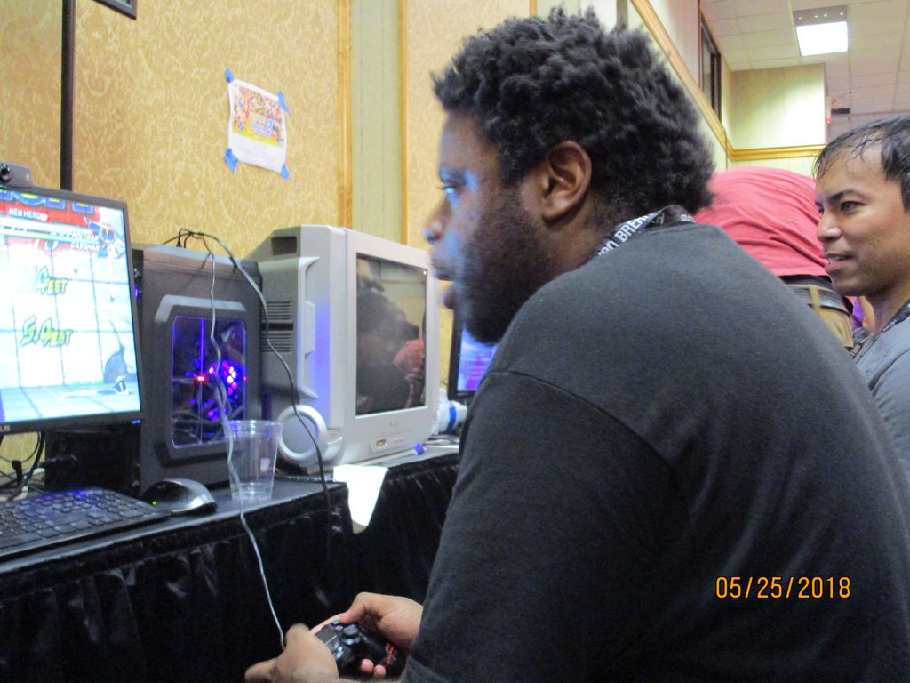 LevelUPChicago's tweet photo. We have a giant range of competitors that was In full force at Combo Breaker 2018! We have LUC|AfroEnigma LUC|NightwingX, LUC| Xzistid In some of their matches here At Combo Breaker! https://t.co/upQPMtt7BG
