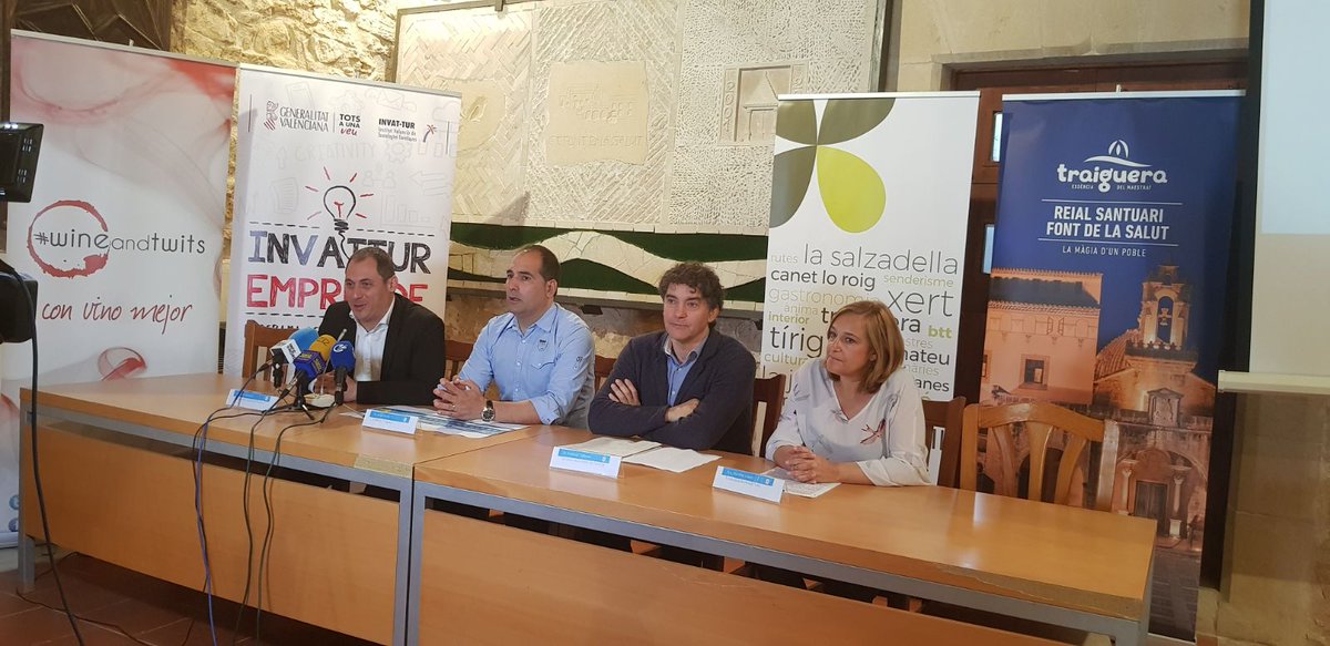 🗣 Impulsem projectes empresarials innovadors per tot el territori perquè això ens fa més competitius. <a href="/FraColomer/">Francesc Colomer</a> hui a #ConecturCV des de <a href="/ATraiguera/">Traiguera</a> 👉📃 ow.ly/Gado30kp0fi