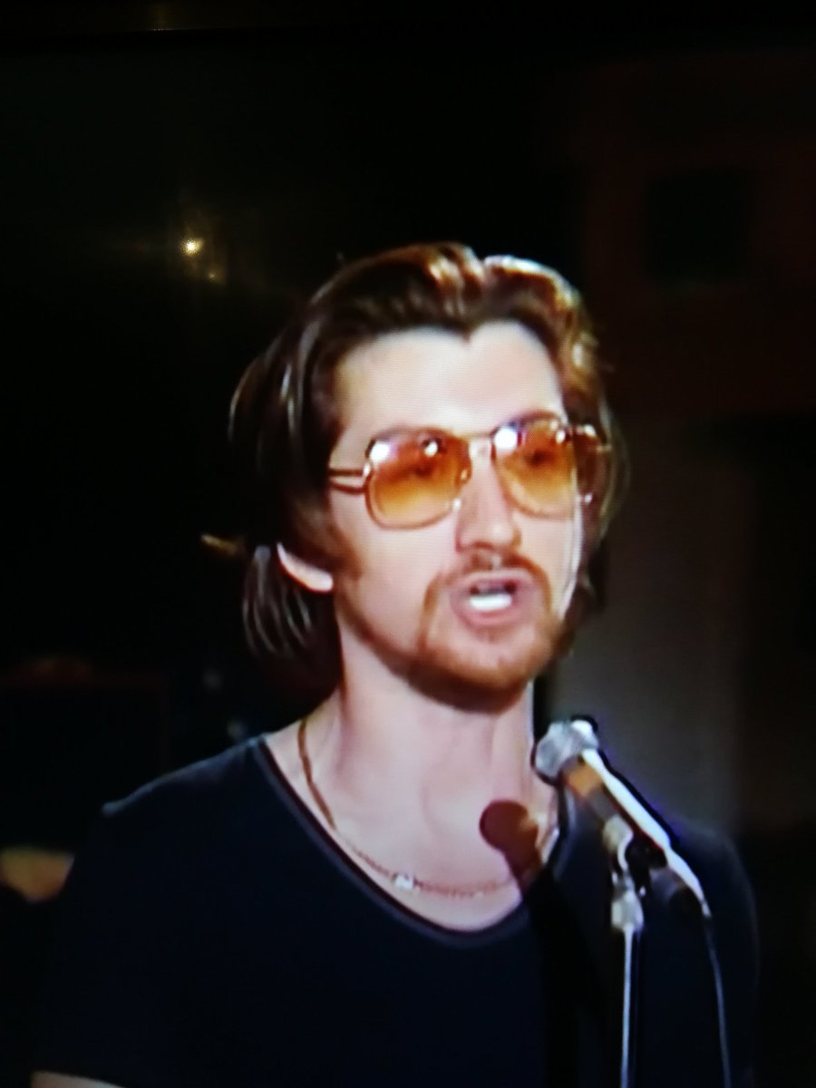 Chris Urmston on Twitter: "Alex Turner is morphing into Peter Sagan  #arcticmonkeys #petersagan https://t.co/M9DTPzLiwi" / Twitter