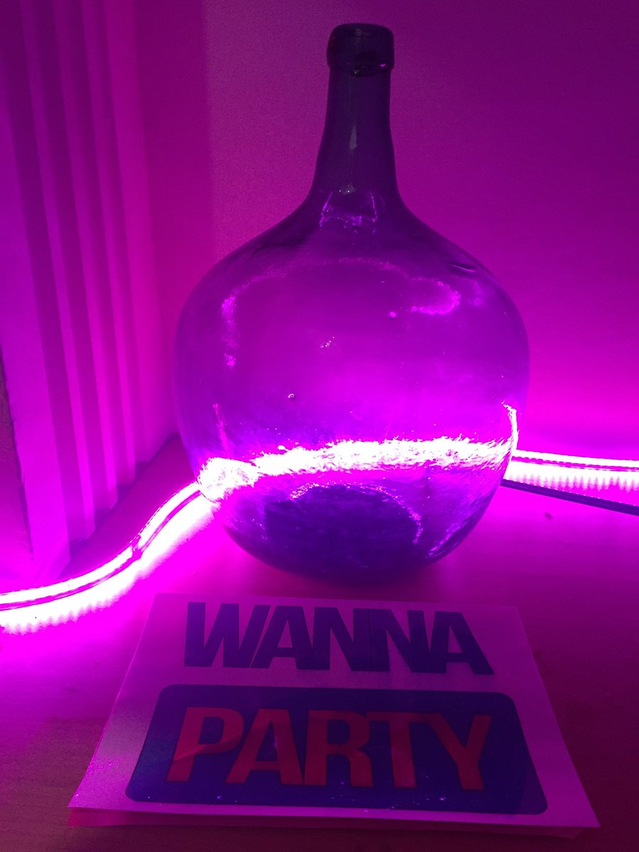 RaquelGL's tweet photo. Buena #app para compartir fiestas. La mejor parte de la fiesta siempre fue el botellón. ⁦@wannapartyapp⁩ ♥️ https://t.co/WArvmoEj8g