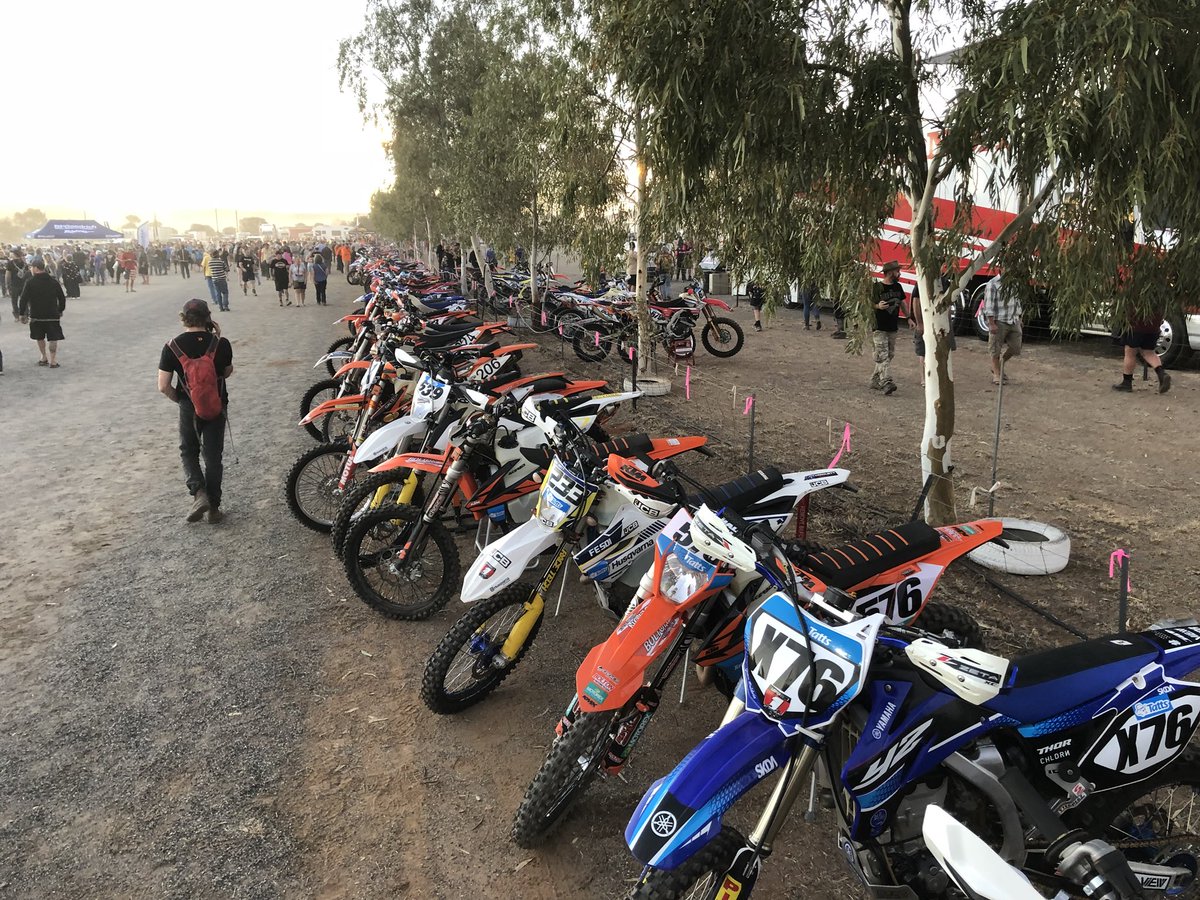 lockrey_tony's tweet photo. Massive display of sweet bikes buggies & cars at #FinkeRace last night. Passionate riders & drivers from all over Oz https://t.co/jrLcdDjBp2