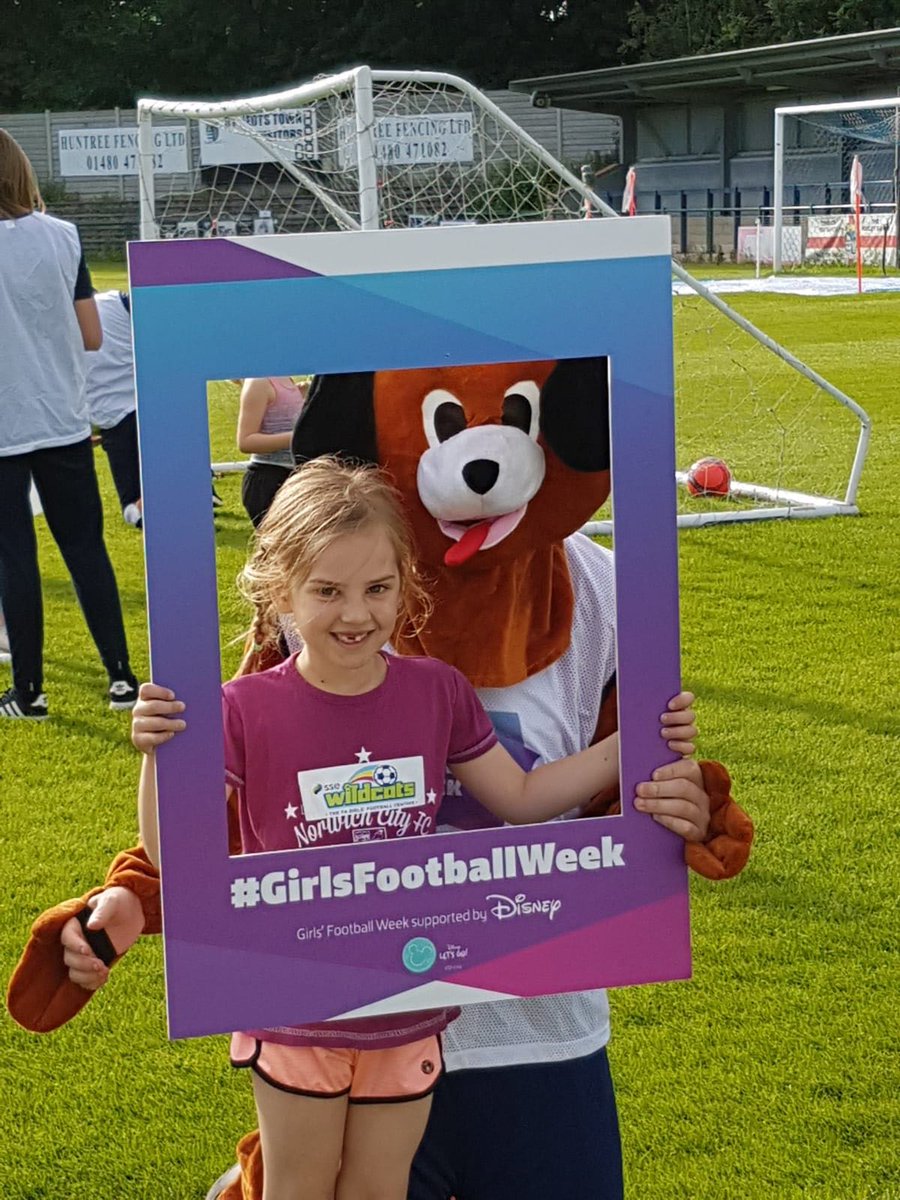 <a href="/SNTFCWildcats/">Wildcats <a href="/StNeotsTownFC/">St Neots Town F.C. Official</a></a> great session on the @StNeotsTownFC first team pitch