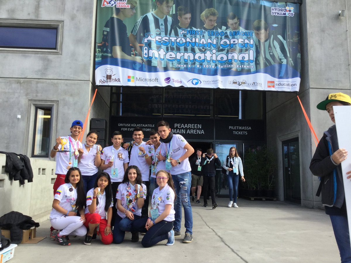 PCIS_UNIMINUTO's tweet photo. Hoy finalizó el @FLLESTOpen2018. Estamos muy felices como @UNIMINUTOCOL y PCIS por hacer parte del proceso de #Coalbots y #Pascalebots, los equipos que representaron a Colombia en esta importante competencia internacional de robótica.
#fllestopen2018 https://t.co/scCAjyIVjy