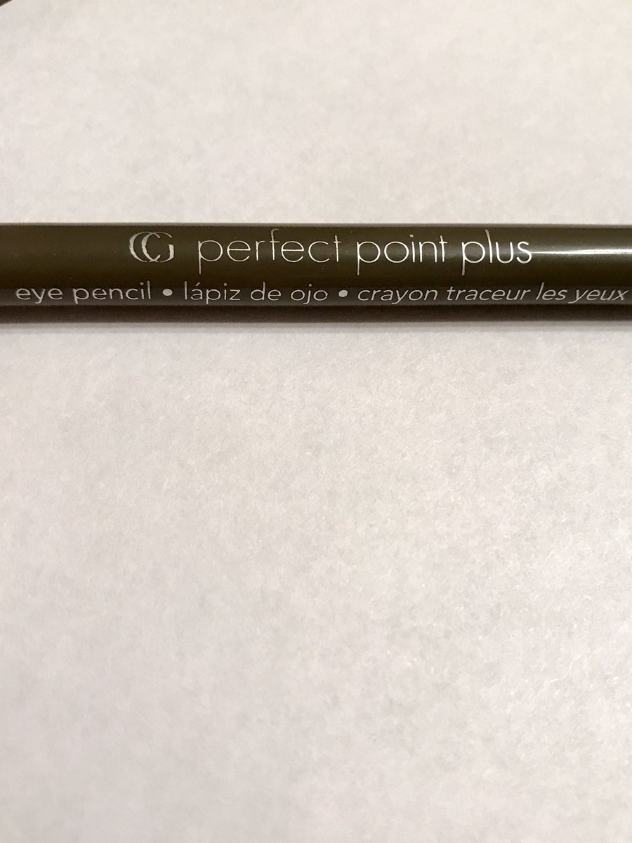 LorenEllison13's tweet photo. Came to the end of my roll up brow pencil &amp; thought, “wonder if there’s any more in there” so I snapped it’s neck. Look @ how much more is left that wouldn’t roll up!!!! @COVERGIRL, if the packaging says we’re buying .008 grams of product, how much are we actually able to use? https://t.co/fYhcaNWsNa