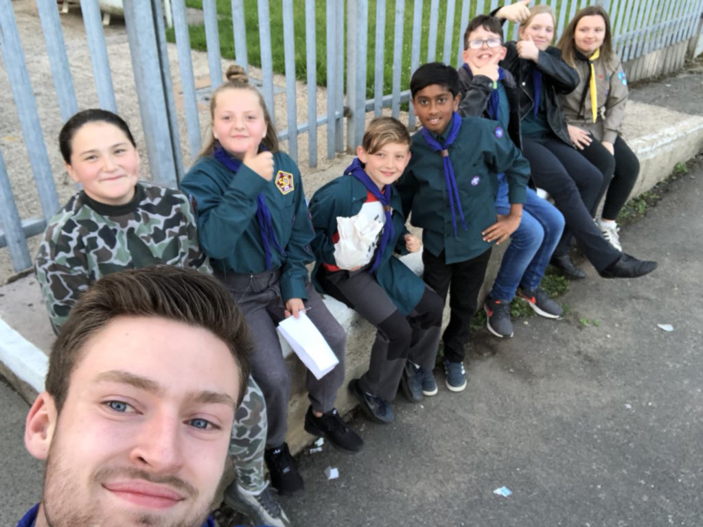 8thCovScouts's tweet photo. Had lots of fun tonight on our first chip shop hike round Radford https://t.co/hxLfkY3Ewr