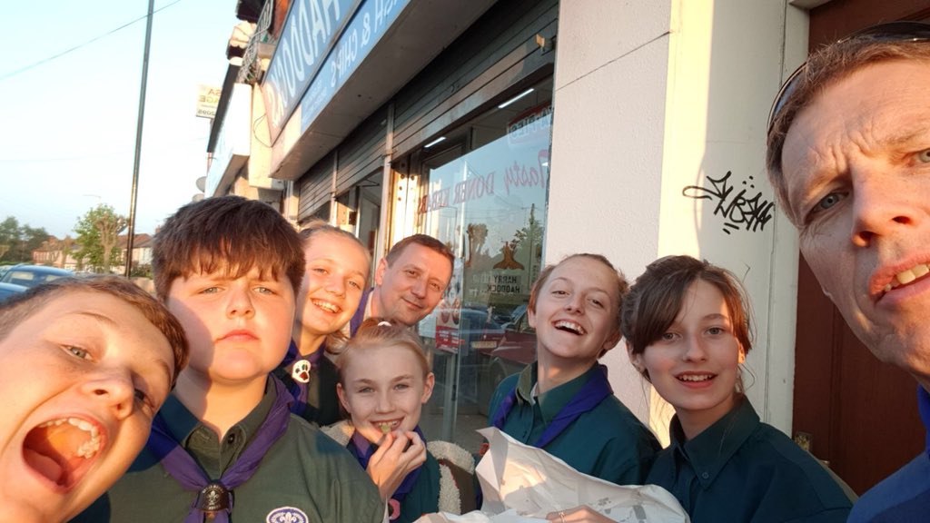8thCovScouts's tweet photo. Had lots of fun tonight on our first chip shop hike round Radford https://t.co/hxLfkY3Ewr