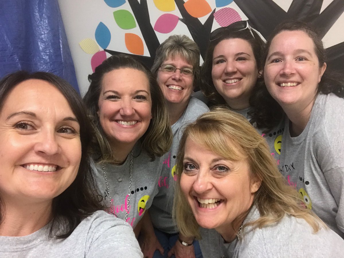 aemorrel's tweet photo. At the end of this year I am thankful for so many things. But mostly this. These ladies. Each and every one of them are amazing teachers and fabulous women. They push me each day to be a better teacher and a better person. I am so very blessed to work with them. #firstgraderocks https://t.co/sjmoGRTcLx