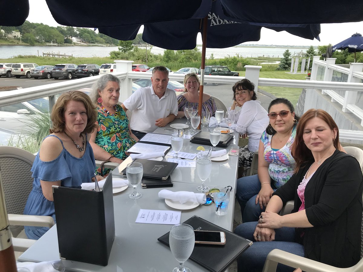 hinkleart's tweet photo. End of year social @CAEA_CT! https://t.co/IY47v05NOB