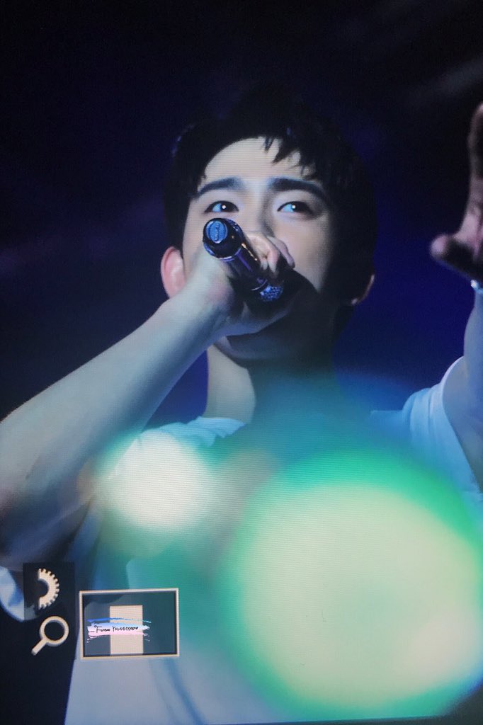 180608 EYES ON YOU in BERLIN 

#진영 #Jinyoung  #갓세븐⁠ ⁠⁠ ⁠ #GOT7⁠ ⁠⁠ ⁠⁠ ⁠
#EyesOnYou⁠ ⁠⁠ ⁠#GOT7WORLDTOUR⁠ ⁠