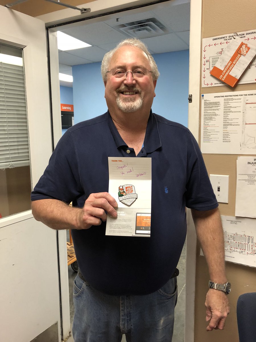 lailoniroberts's tweet photo. Congrats to Richard on his FOURTH PLATINUM! Thank you for all you do every day. Much deserved, sir. #hd8439 #diamondbound https://t.co/h7H7rOWiue