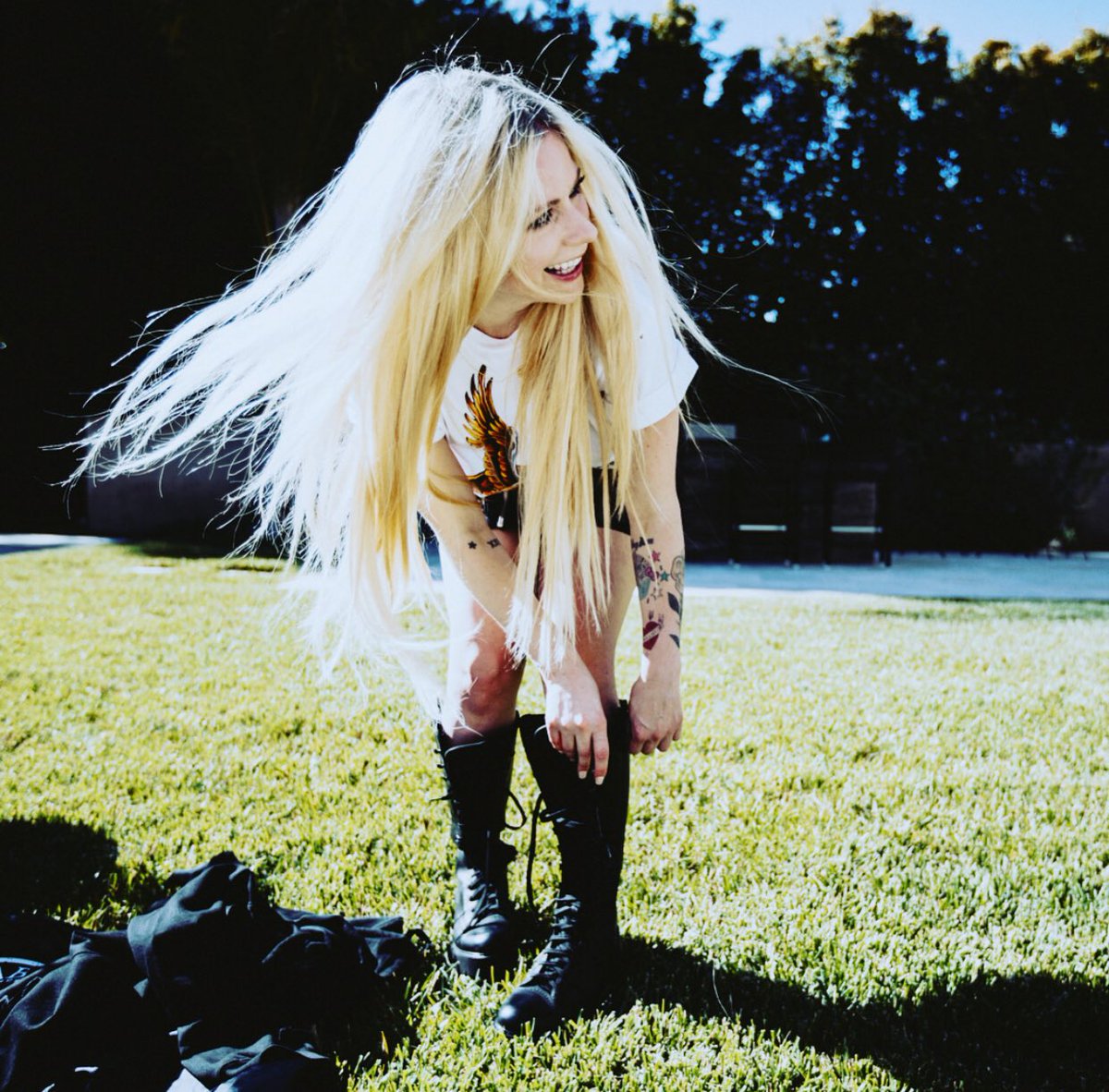 hereforavril's tweet photo. Avril Lavigne On Instagram 😍 https://t.co/faqZbnyOZ5