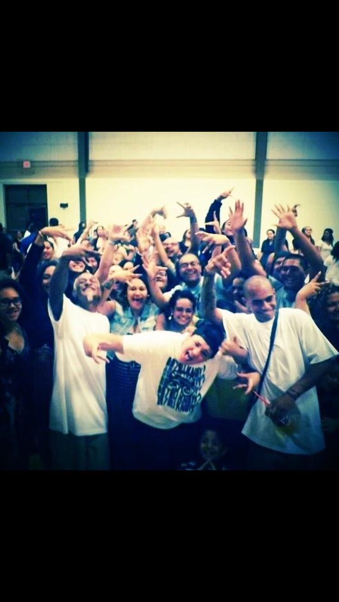 NAAxbOYz10214's tweet image. Flash back friday. My family stay outta pocket ahaha #notevenHALF