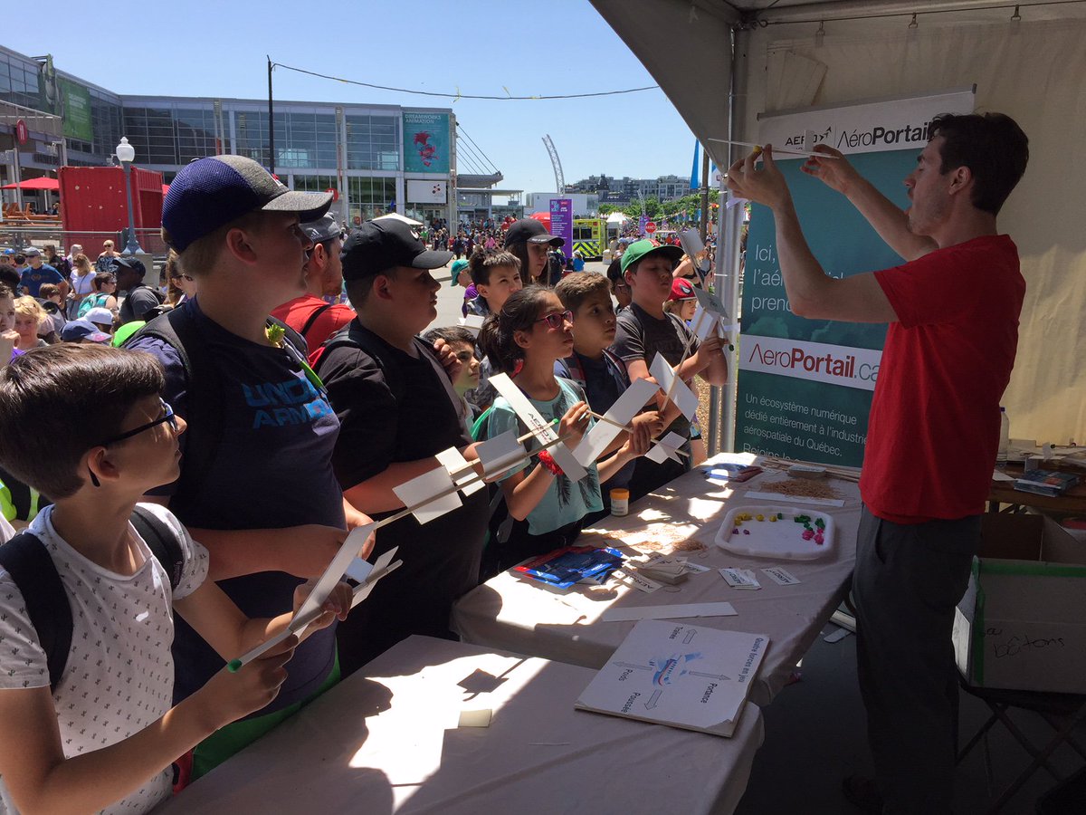 AeroMontreal's tweet photo. Eurêka ! Aéro Montréal participe depuis ce matin jusqu’à dimanche au Festival @eurekamtl pour sensibiliser le jeune public aux nombreuses opportunités du secteur aérospatial #festivaleureka #AeroMTL #OSELAERO https://t.co/w5zWPULXvC