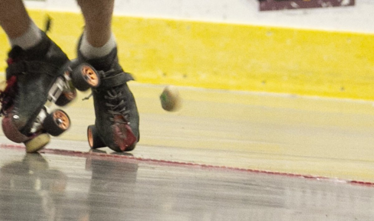 shutterflystuff's tweet image. Equipment failure. #mvc2018 #mohawkvalleycup #mrda #mensrollerderby #rollerderby #visitbeautifulromeny