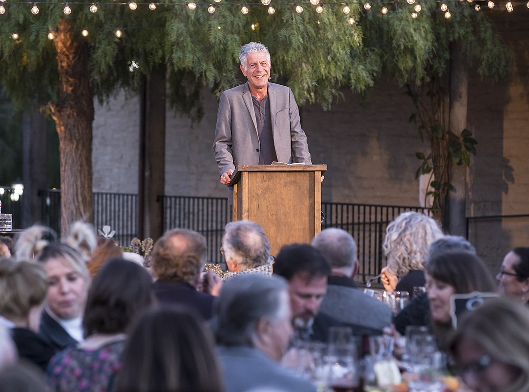 ArtsandLectures's tweet photo. We owe a debt of gratitude to this visionary adventurer and storyteller, who joined us a few short weeks ago to celebrate and enrich this place we call home. Thank you for the laughs, for your wisdom and your inspiration, #AnthonyBourdain. You will be sorely missed. https://t.co/kDPGsxpKSD