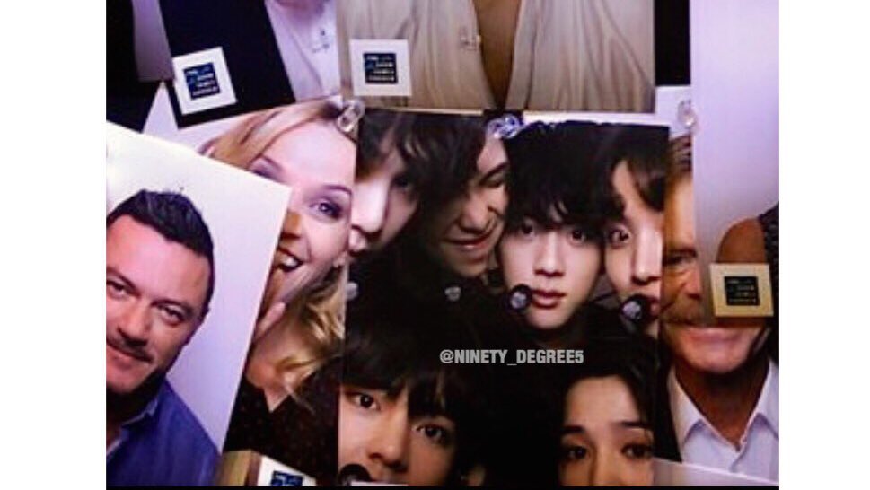 ninety_degree5's tweet photo. #Spotted: BTS successfully squeezing into the photo booth at The Late Late Show with James Corden again!

#방탄소년단 #防弾少年団 #BTSxLateLate https://t.co/Fi3zuvJZP5