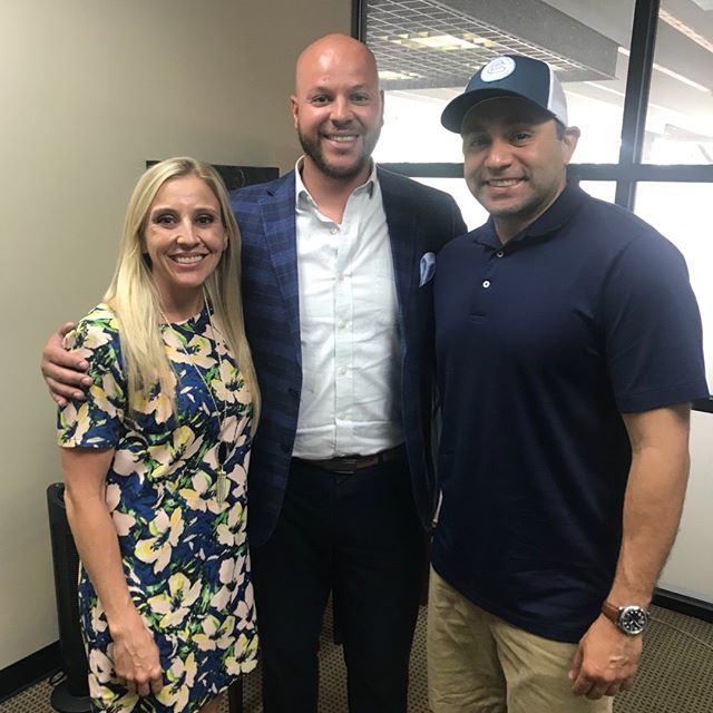 DavisRltyAdv's tweet photo. Congrats to the new homeowners and Rufus Bell for helping his clients find the perfect first home! Happy Closing day! ⠀⠀⠀⠀⠀⠀⠀⠀⠀
⠀⠀⠀⠀⠀⠀⠀⠀⠀⠀⠀⠀⠀⠀⠀⠀⠀⠀
#davisrealtyadvisors #weknowvalue #dallasrealestate https://t.co/9cr6Izjpcv