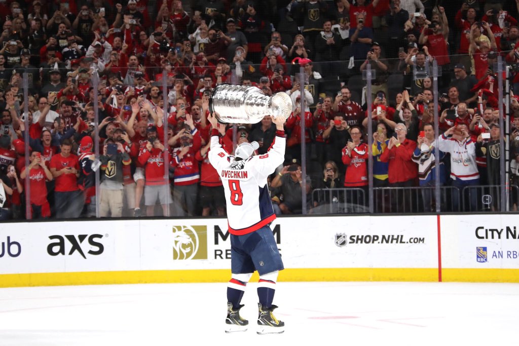SofSoDope's tweet photo. can’t get over the fact that my city finally has a championship #ALLCAPS #RockTheRedDC ❤️💙❤️💙 https://t.co/X2AqNnNCdT