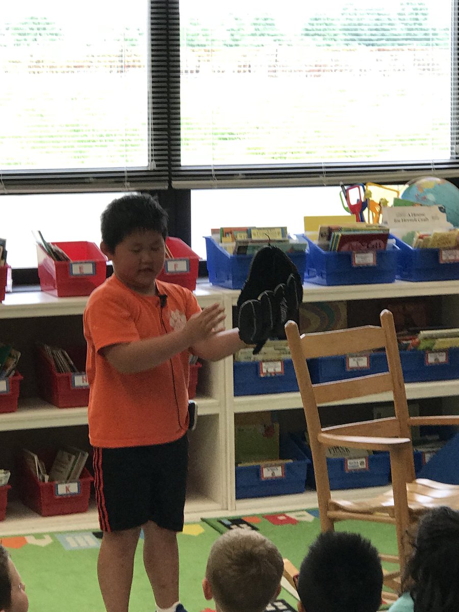 mssvafirst's tweet photo. Day 3 Ten Minute Teacher- we learned to draw Pikachu, made paper sunglasses, learned more about birds, and how to catch a baseball! #LRelem #firstgradeexperts https://t.co/APqa78mDq3