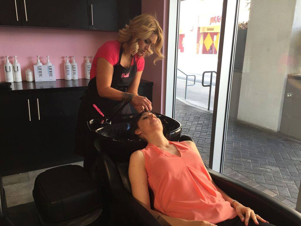 Need a quick fix for the weekend? Try the "Wash Blow &amp; Go Go" at <a href="/Bombshell_Vegas/">Bombshell Beauty Lounge</a> for just $25! Details at ilovebombshell.com/specials-las-v…. #DTLV #OgdenLV