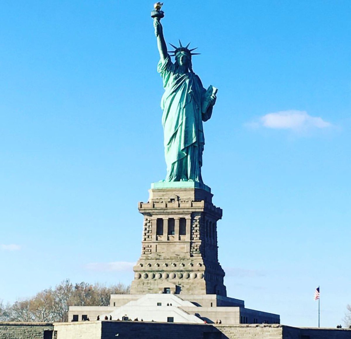 Traveling_Toes's tweet photo. Lady Liberty 🗽  #statueofliberty #thestatueofliberty #NY #NewYork #USA #travel #traveling #adventure #exploring #travelphotography #photography #follow #travelingtoes #travelingtoesinsta https://t.co/j92kfgZzUn