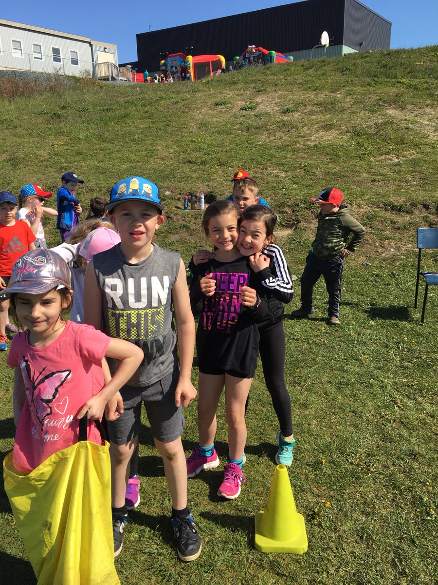 MrHusksGrade2's tweet photo. We had a great time at sports day! I bet everyone sleeps well tonight. I know our “new student” certainly will ;) https://t.co/uhIT6JEI8j