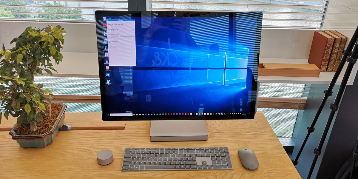 MyraAdAstra's tweet photo. #SurfaceStudio incroyable et sublime pas besoin d'en dire plus 😉 #Surface #ExplorerParty https://t.co/SZQ5NacJBL