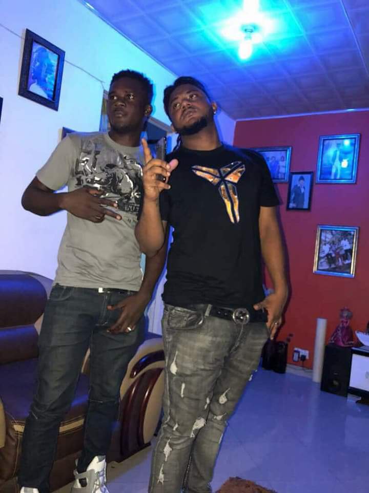 DonKarlonLIB's tweet photo. #ShattaMovementLiberia celebrating Darrer Padmore birthday by 7:00 pm today at #BlueHouse Congo town Monrovia,Liberia ...#SM_PARTY🔥🔥🔥🔥 #SM4LYF IS OUR LIFE🙏🙏🙏🙏 @Shattawalegh @captangh https://t.co/9oMpDrsRJI